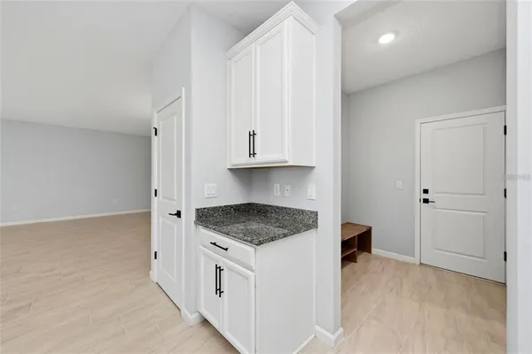 $2,600 | 575 Avila Place, Howey-in-the-Hills, FL 34737