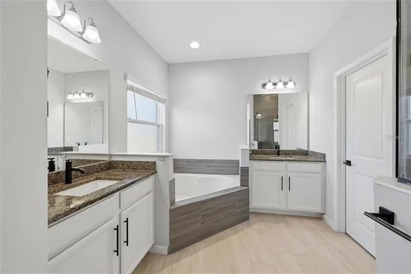 $2,600 | 575 Avila Place, Howey-in-the-Hills, FL 34737