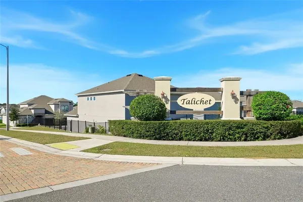 $2,600 | 575 Avila Place, Howey-in-the-Hills, FL 34737