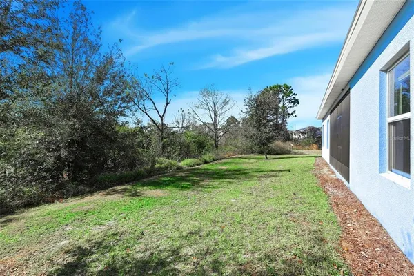 $2,600 | 575 Avila Place, Howey-in-the-Hills, FL 34737