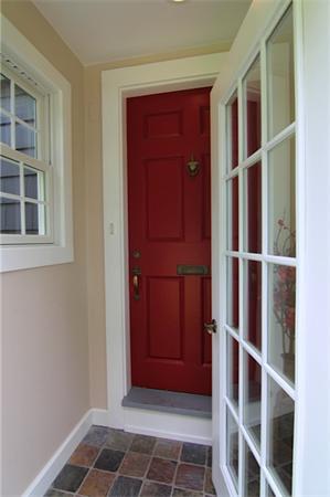 20 Bellevue Road Stoneham, MA 02180 - Photo 3 of 26 Gallery Image 3