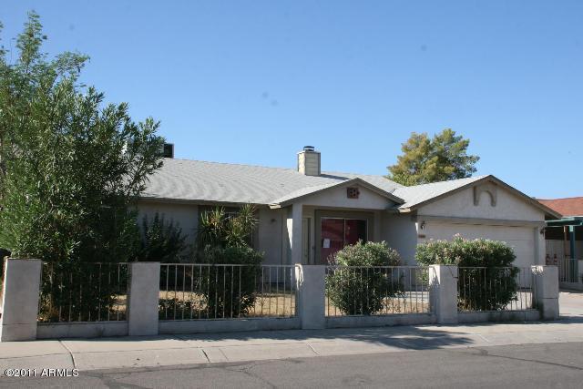 1407 East Carson Road Phoenix, AZ 85042 - Photo 1 of 1 Front view