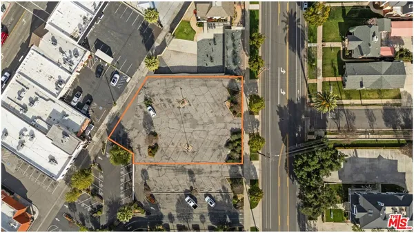 $1,550,000 | 211 East Olive Avenue, Redlands, CA 92373