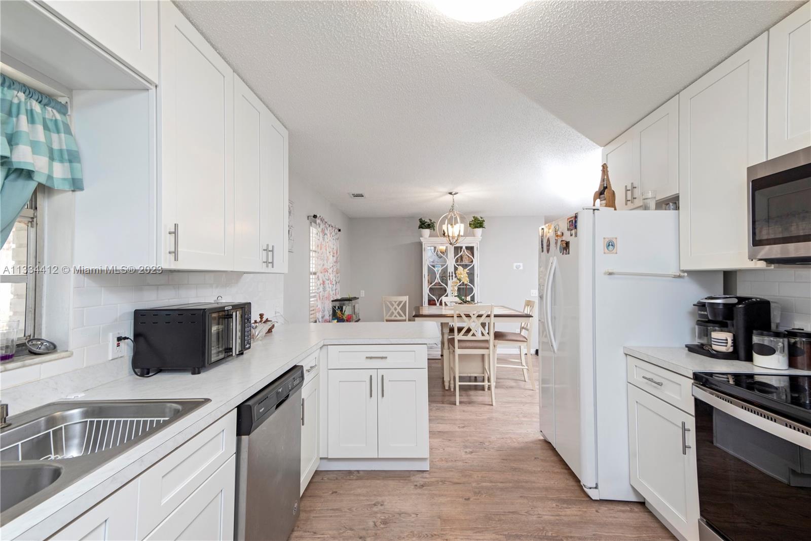 2954 North County Road Lake Panasoffkee, FL 33538 - Photo 13 of 30