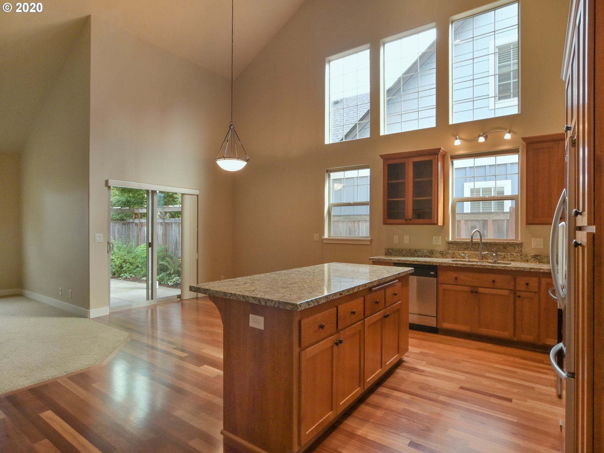 1297 Crenshaw Road Eugene, OR 97401 - Photo 8 of 32 Gallery Image 8