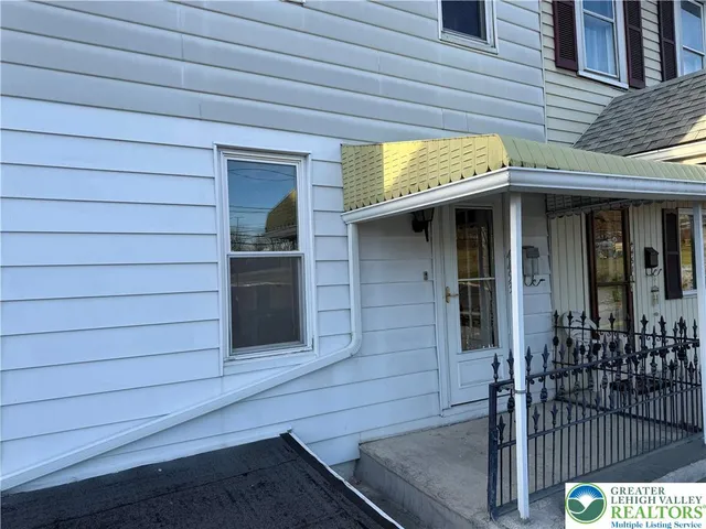 $1,800 | 4453 Main Street, Whitehall, PA 18052