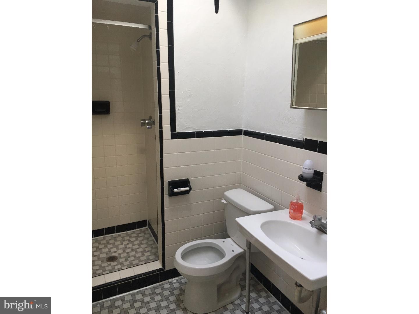 52 Lamport Road Upper Darby, PA 19082 - Photo 13 of 16 Bathroom