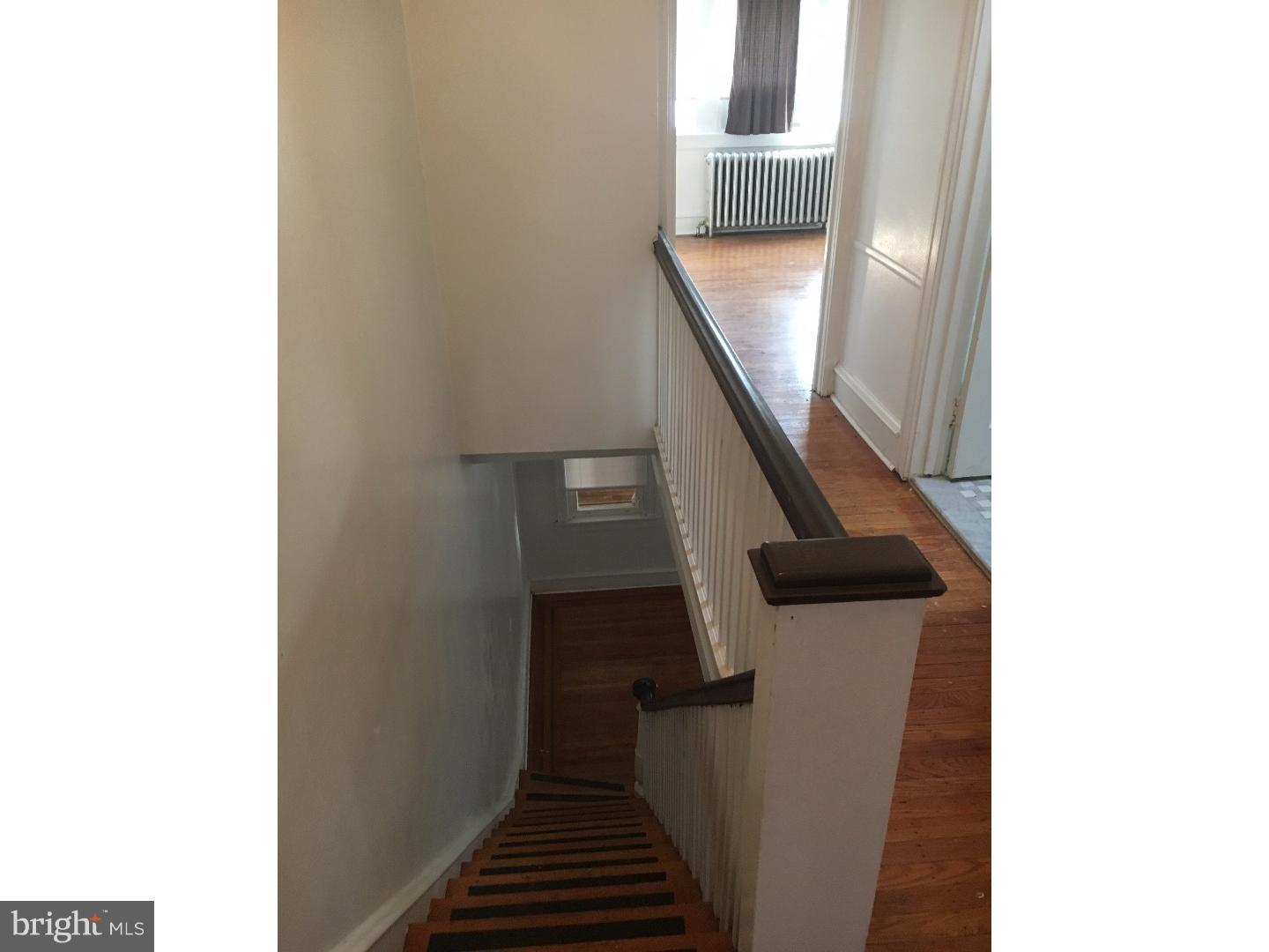 52 Lamport Road Upper Darby, PA 19082 - Photo 9 of 16 Hallway