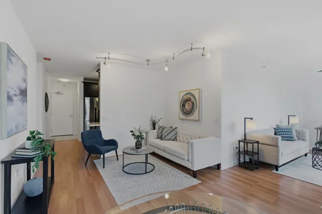 $349,000 | 600 North Dearborn Street, Unit 809, Chicago, IL 60654