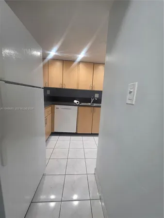 $2,045 | 8101 Southwest 73rd Avenue, Unit 1, Miami, FL 33143
