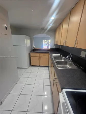 $2,045 | 8101 Southwest 73rd Avenue, Unit 1, Miami, FL 33143