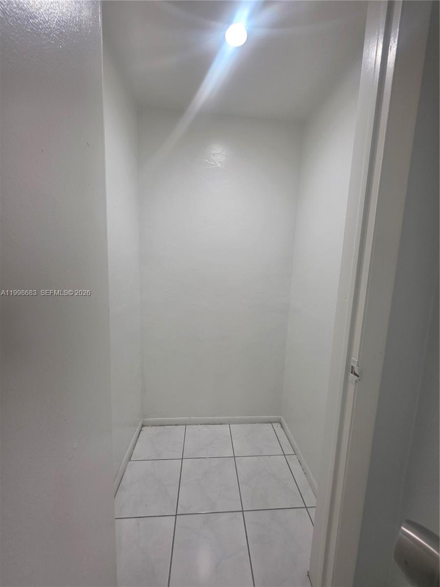 8101 Southwest 73rd Avenue, Unit 1 Miami, FL 33143 - Photo 31 of 52