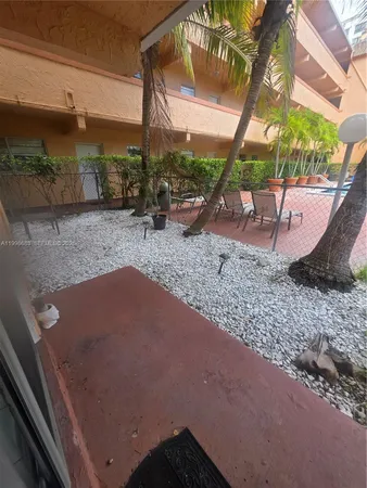 $2,045 | 8101 Southwest 73rd Avenue, Unit 1, Miami, FL 33143