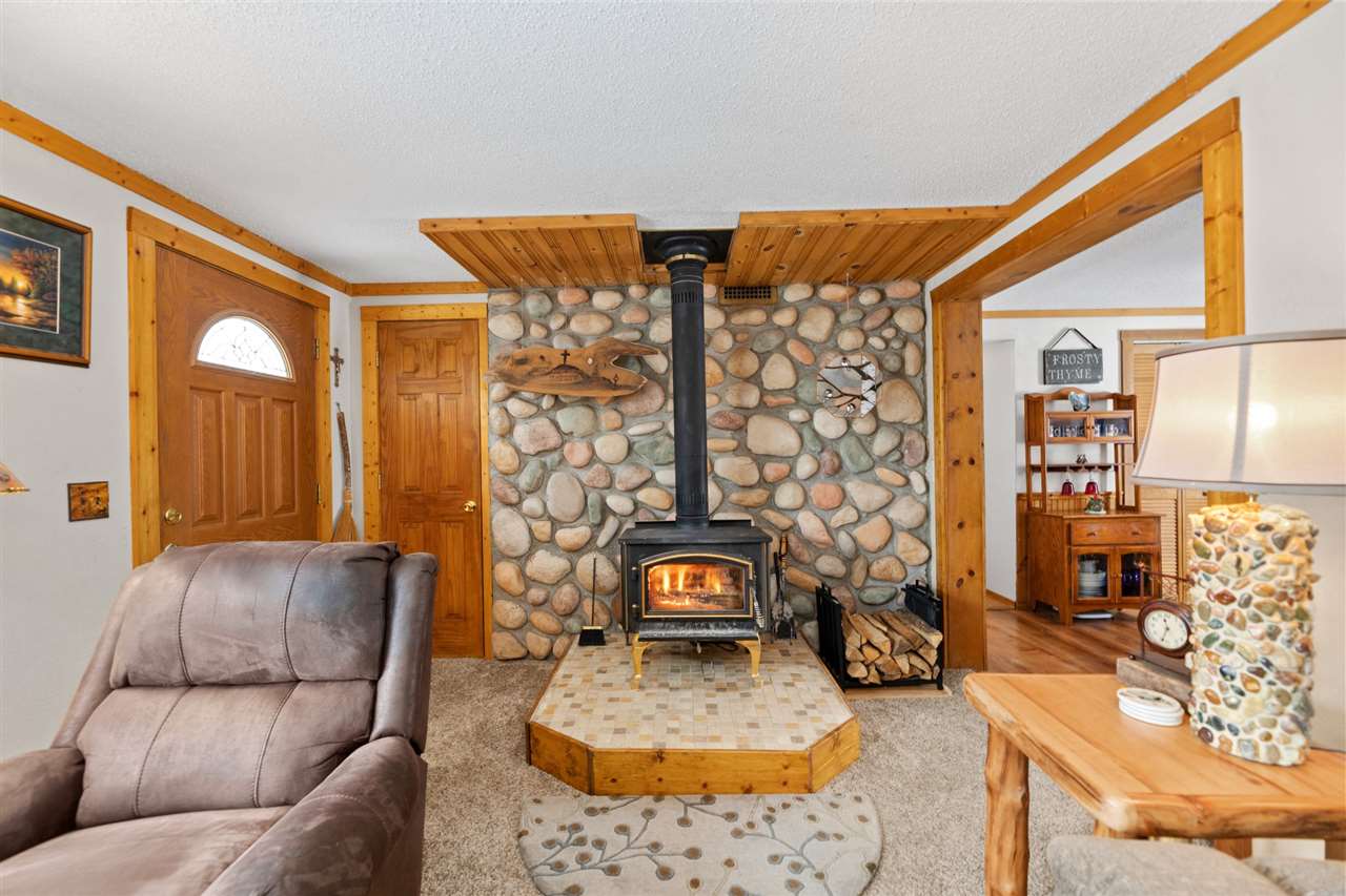 18627 Cedar Run Road Traverse City, MI 49684 - Photo 7 of 36 1884038-6.JPG