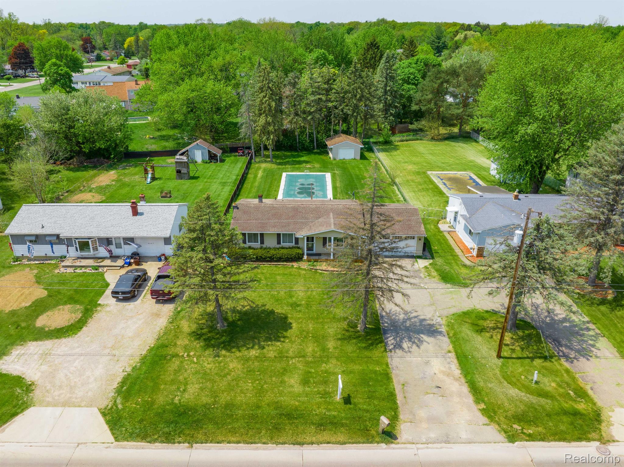 4053 North Genesee Road Flint, MI 48506 - Photo 25 of 29 Gallery Image 25