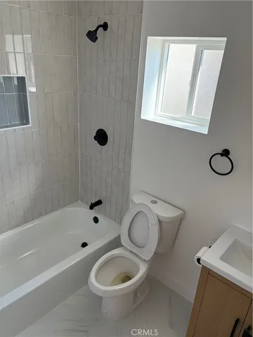 $2,800 | 1003 East Colton Avenue, Redlands, CA 92374