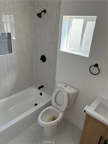 $2,800 | 1003 East Colton Avenue, Redlands, CA 92374