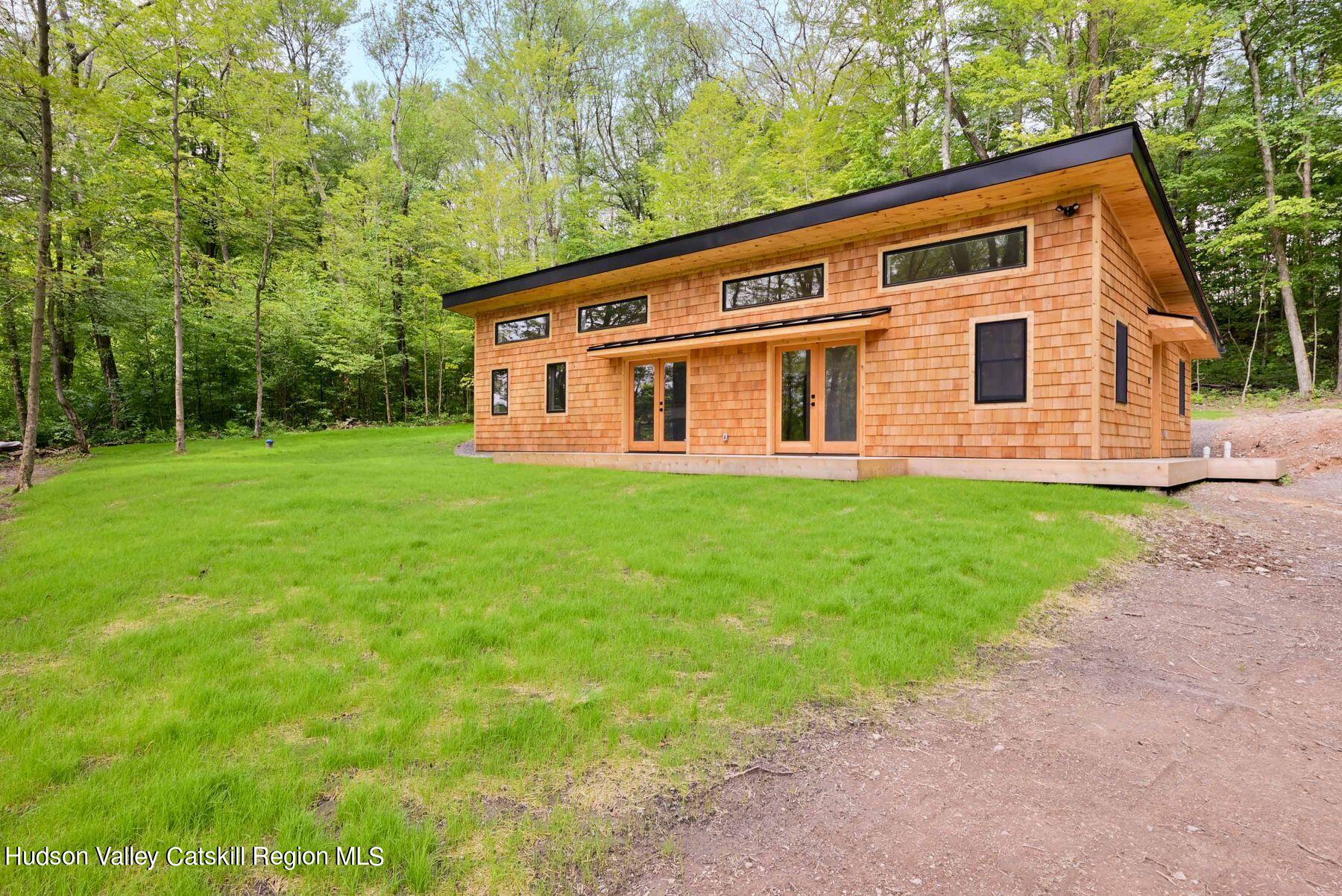 263 High Falls Road Saugerties, NY 12477 - Photo 2 of 42 photo_online_002