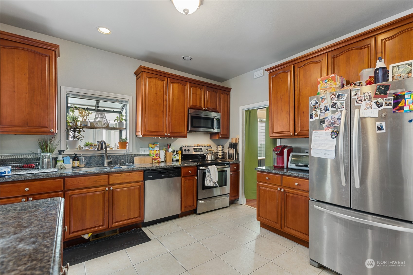 941 North 80th Street Seattle, WA 98103 - Photo 10 of 30 Gallery Image 10