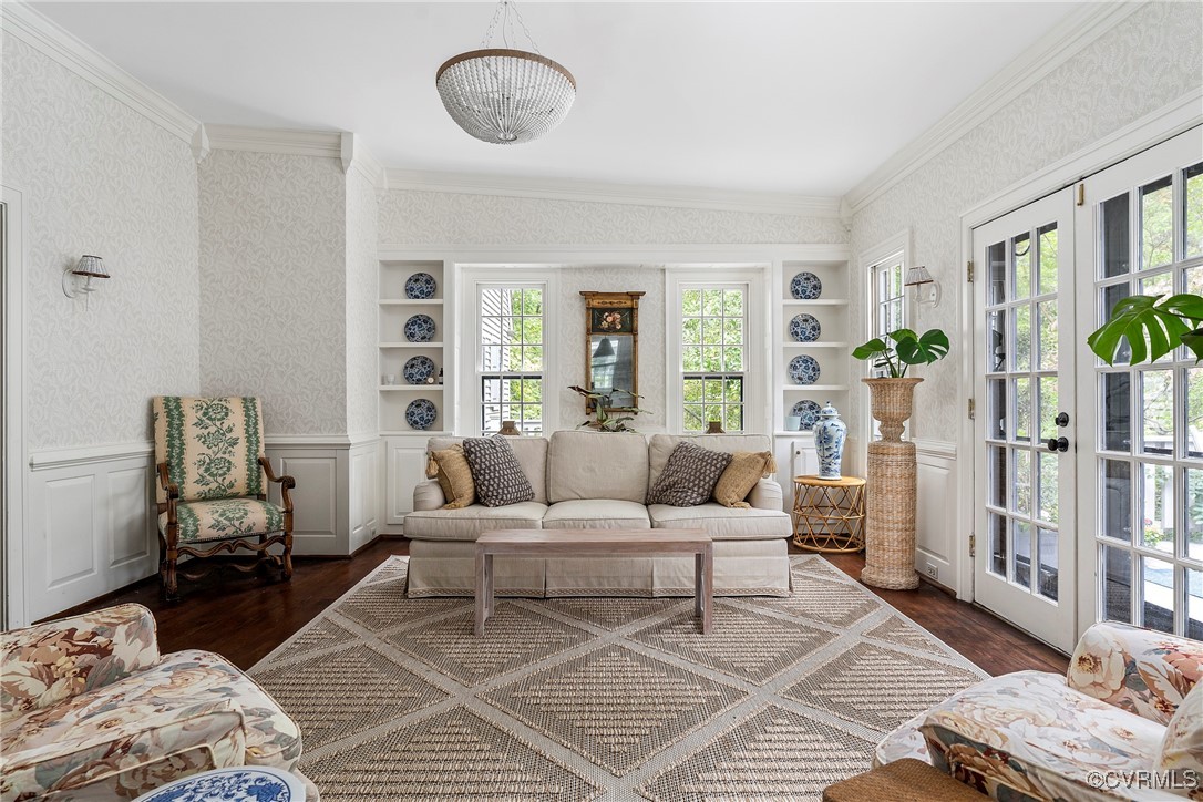10700 Darby Circle Midlothian, VA 23113 - Photo 13 of 50 a living room with furniture and wooden floor