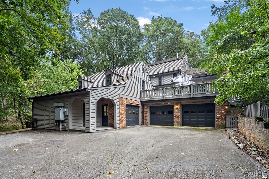 10700 Darby Circle Midlothian, VA 23113 - Photo 46 of 50 front view of a house with a yard