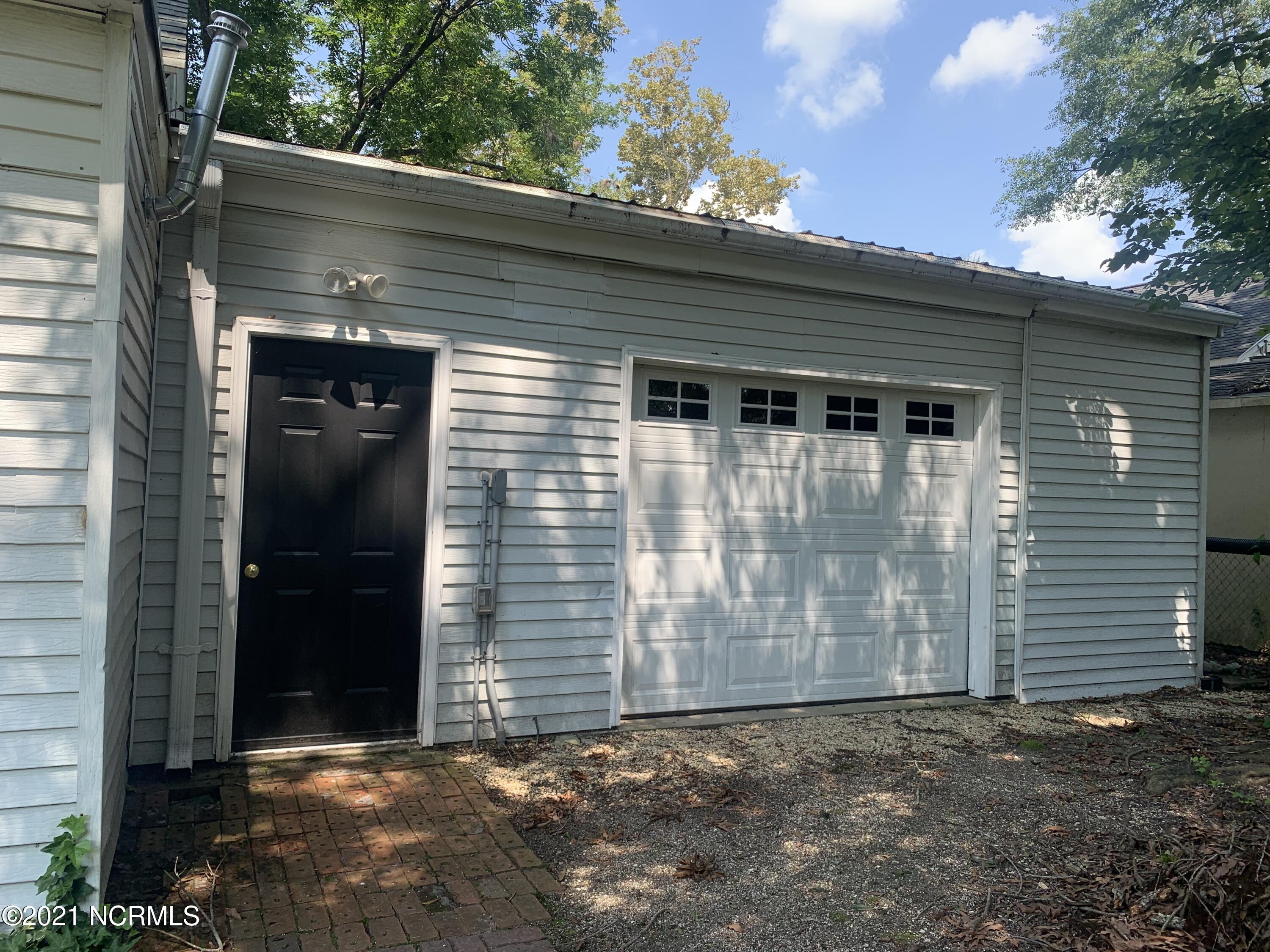 1017 Nicholson Street Washington, NC 27889 - Photo 22 of 27 5DF2260E-ACFF-44C6-8562-AB2292ACD132