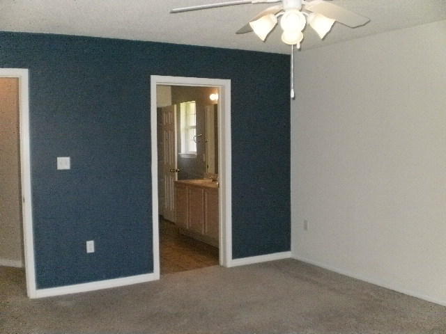 27 Beacon Way Santa Rosa Beach, FL 32459 - Photo 2 of 22 an empty room with a bathroom