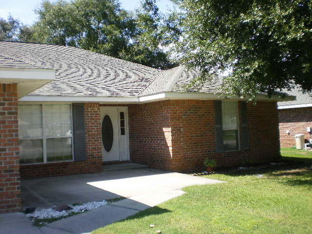 27 Beacon Way Santa Rosa Beach, FL 32459 - Photo 7 of 22 a front view of a house with a yard