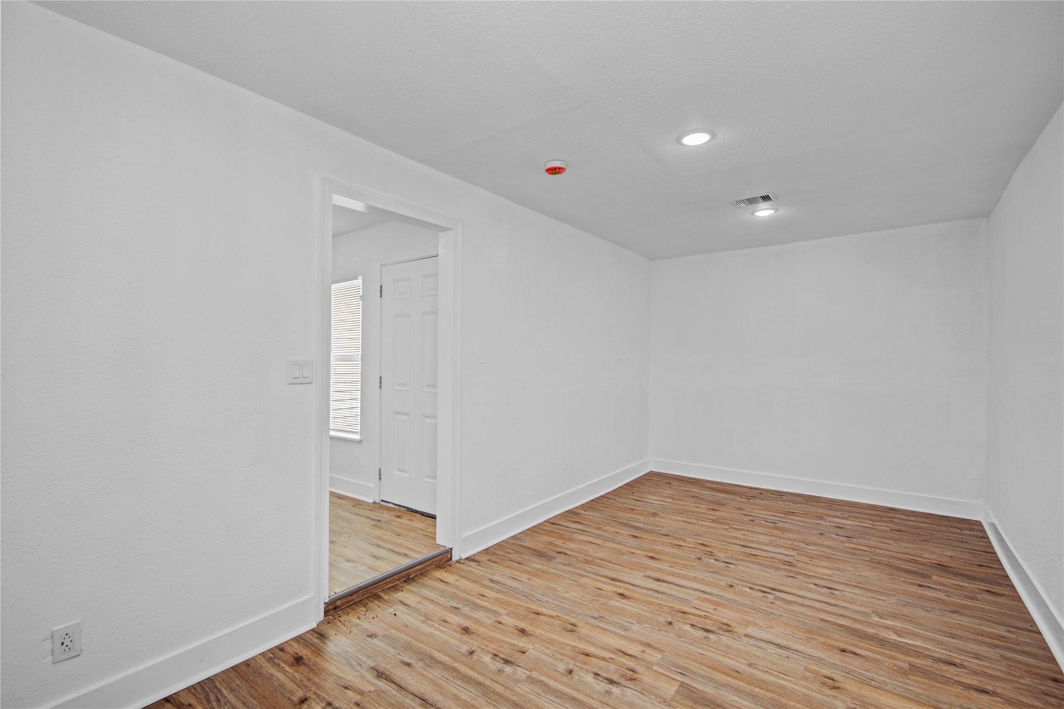 1203 West 6th Street Freeport, TX 77541 - Photo 17 of 35
