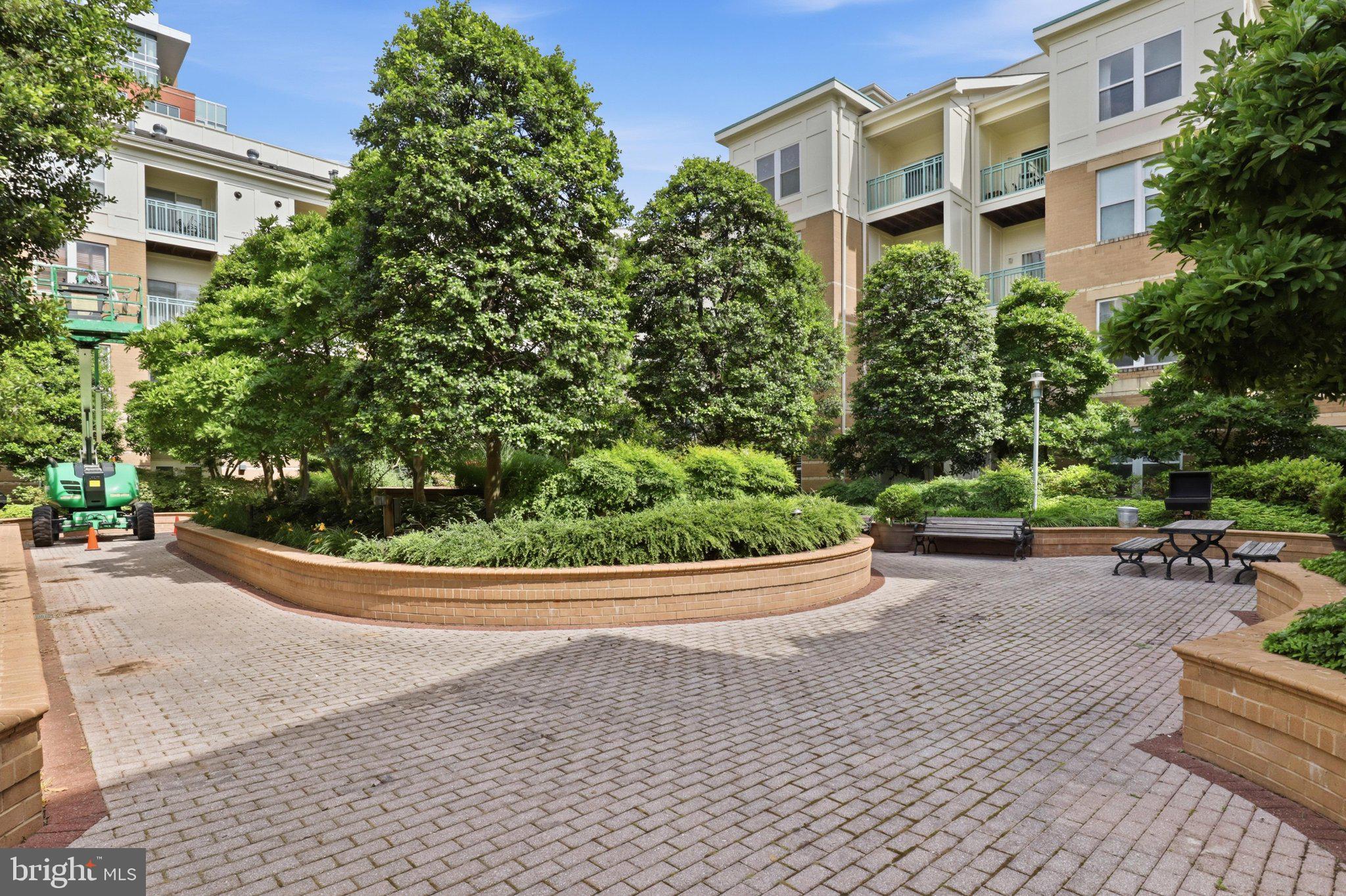 12001 Market Street, Unit 179 Reston, VA 20190 - Photo 33 of 48 Courtyard area