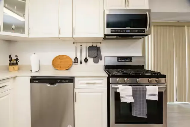 $445,000 | 2109 Waterway Bend, Austin, TX 78728