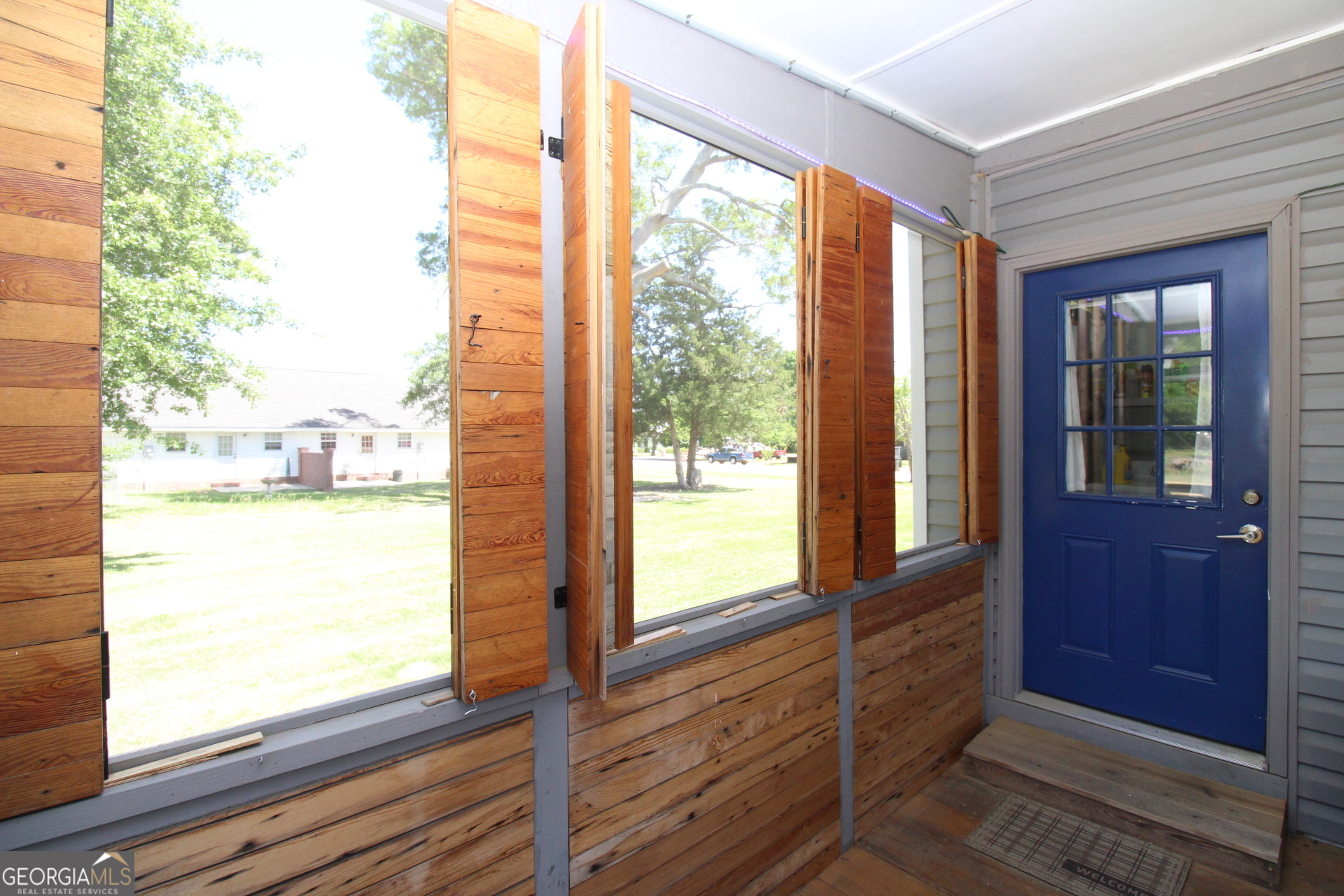 218 6th Avenue Rochelle, GA 31079 - Photo 18 of 22 a view of front door