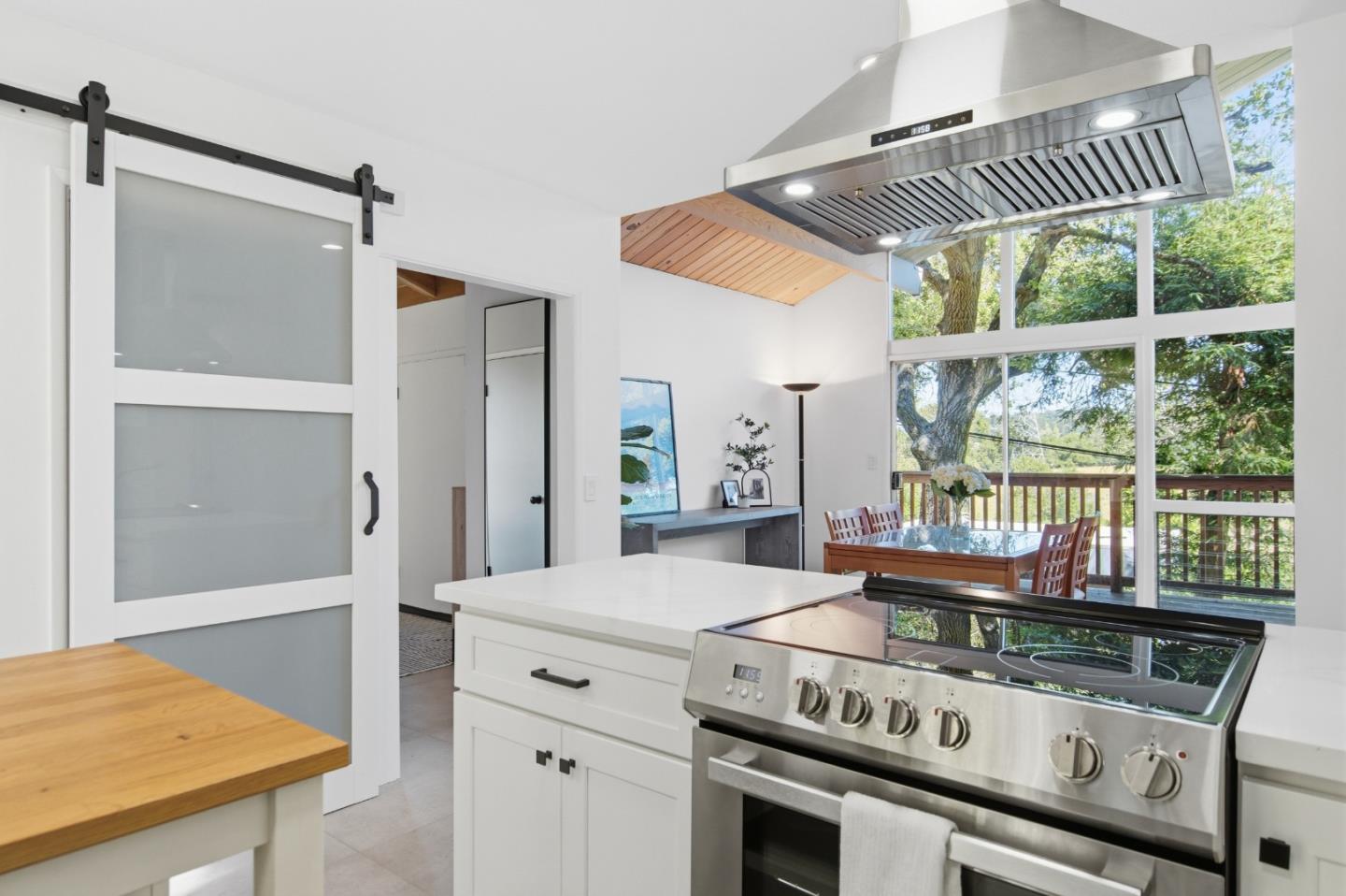 46 Underhill Road Orinda, CA 94563 - Photo 9 of 32 Gallery Image 9