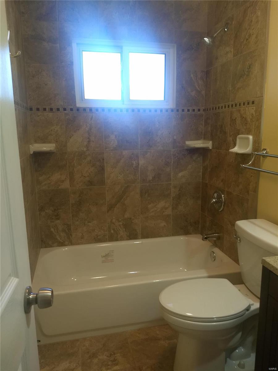 9849 Breckenridge Road St. Ann, MO 63074 - Photo 13 of 27 Gallery Image 13