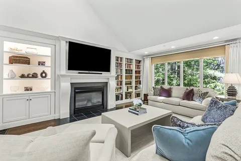 $1,275,000 | 1003 Wisteria Way, Unit 1003, Wayland, MA 01778