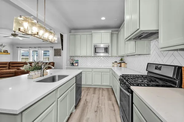 $450,000 | 2375 Hagerman Road, Conroe, TX 77384