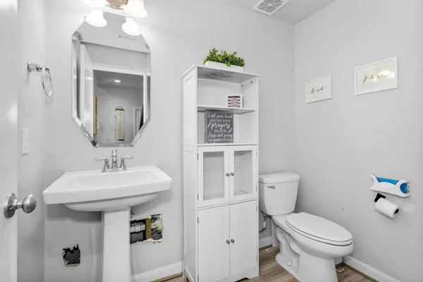 $450,000 | 2375 Hagerman Road, Conroe, TX 77384