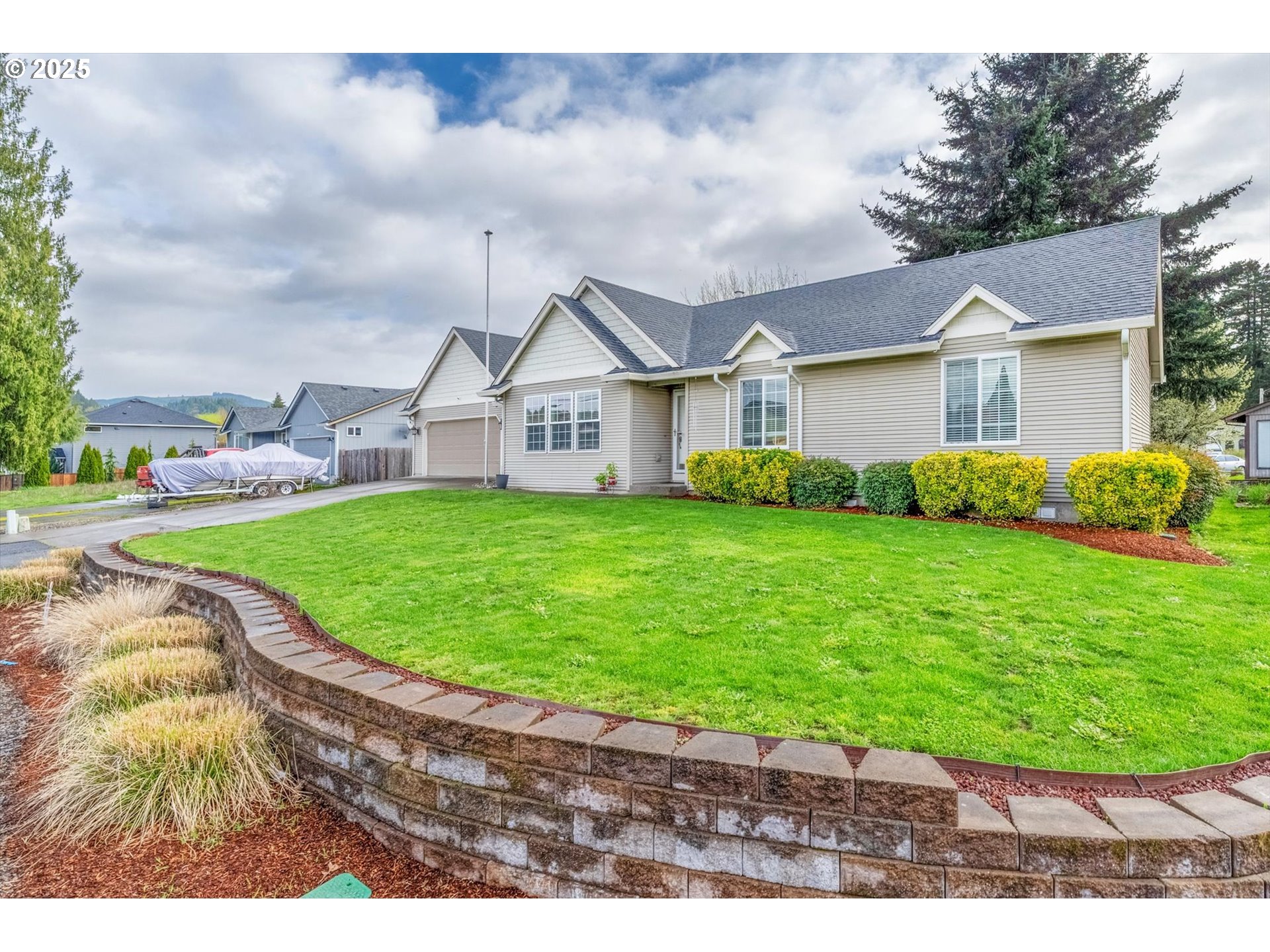 212 Gun Club Road Woodland, WA 98674 - Photo 4 of 39 Gallery Image 4
