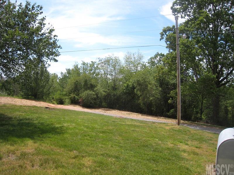 7413 Burke County Line Road Hickory, NC 28602 - Photo 11 of 21 Gallery Image 11
