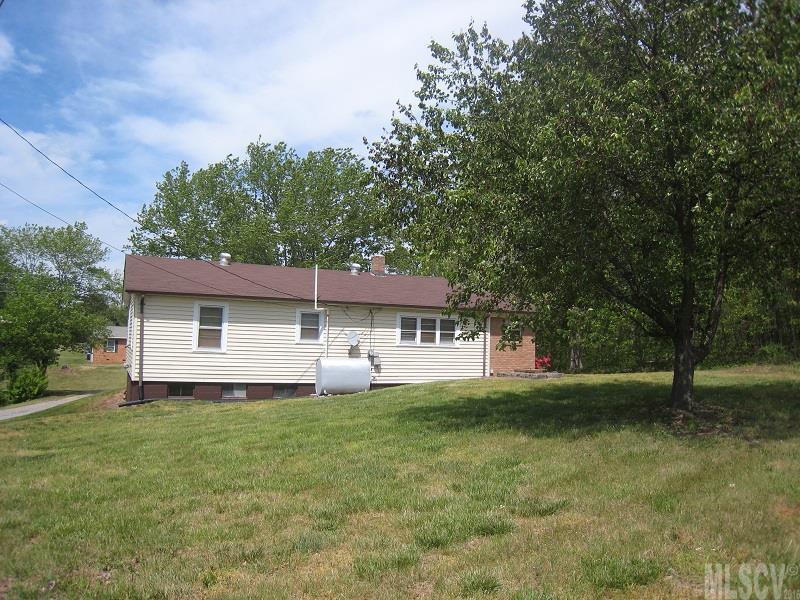 7413 Burke County Line Road Hickory, NC 28602 - Photo 13 of 21 Gallery Image 13