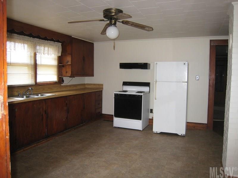 7413 Burke County Line Road Hickory, NC 28602 - Photo 18 of 21 Gallery Image 18