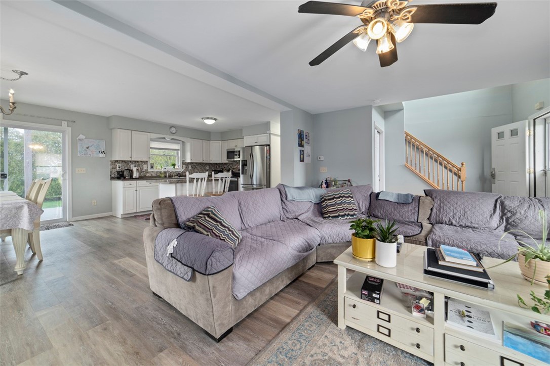 44 Middle Road Narragansett, RI 02882 - Photo 8 of 33