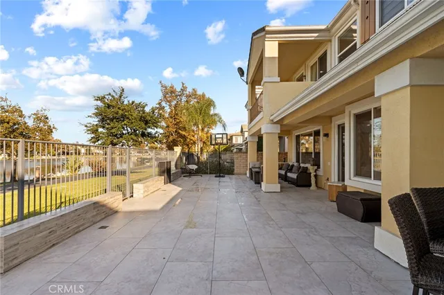 $2,449,000 | 86 Lakeside Drive, Buena Park, CA 90621