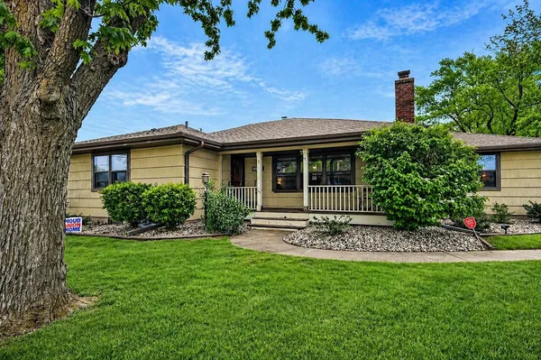 $349,700 | 8845 Grace Street, Highland, IN 46322