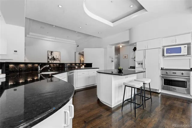 $1,025,000 | 1940 Blake Street, Unit 300, Denver, CO 80202