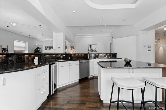 $1,025,000 | 1940 Blake Street, Unit 300, Denver, CO 80202