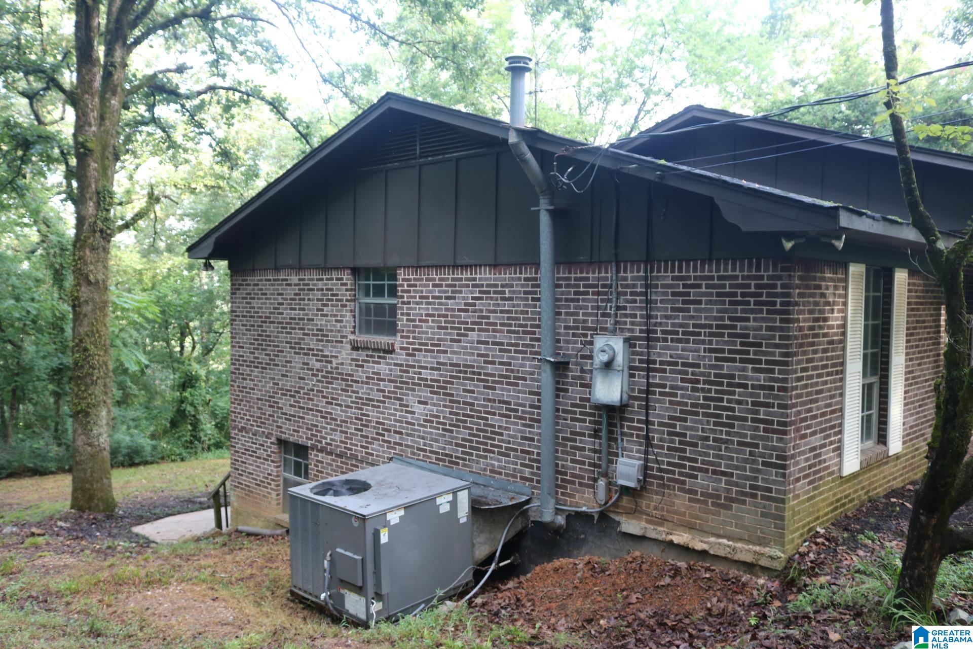 3566 15th Street Road Bessemer, AL 35023 - Photo 3 of 37
