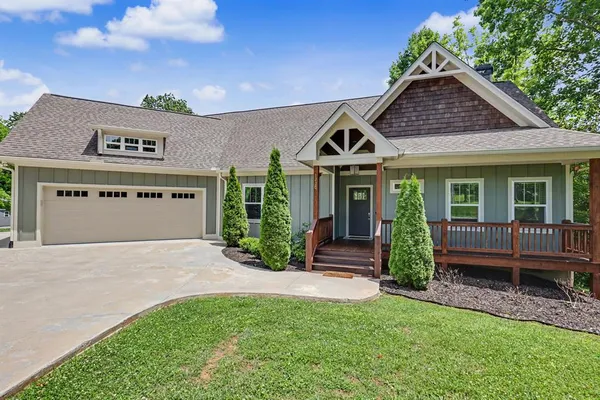 $925,000 | 1220 Dogwood Trail, Hiawassee, GA 30546