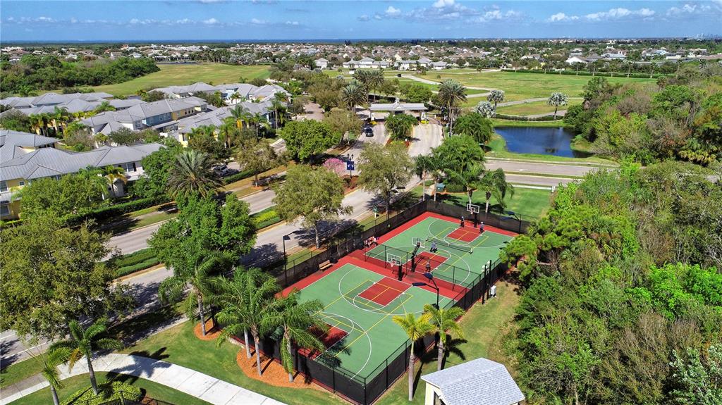 1031 Signet Drive Apollo Beach, FL 33572 - Photo 9 of 19