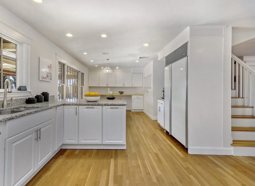 44 Myopia Road Winchester, MA 01890 - Photo 15 of 42